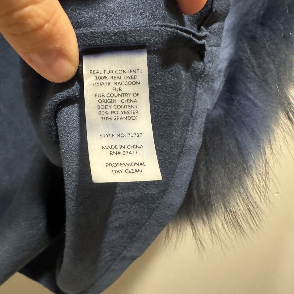 NWT Dolce Cabo Poncho Faux Suede Navy Blue Raccoon Fur Trim Luxe Cape Wrap S/M - Picture 4 of 9